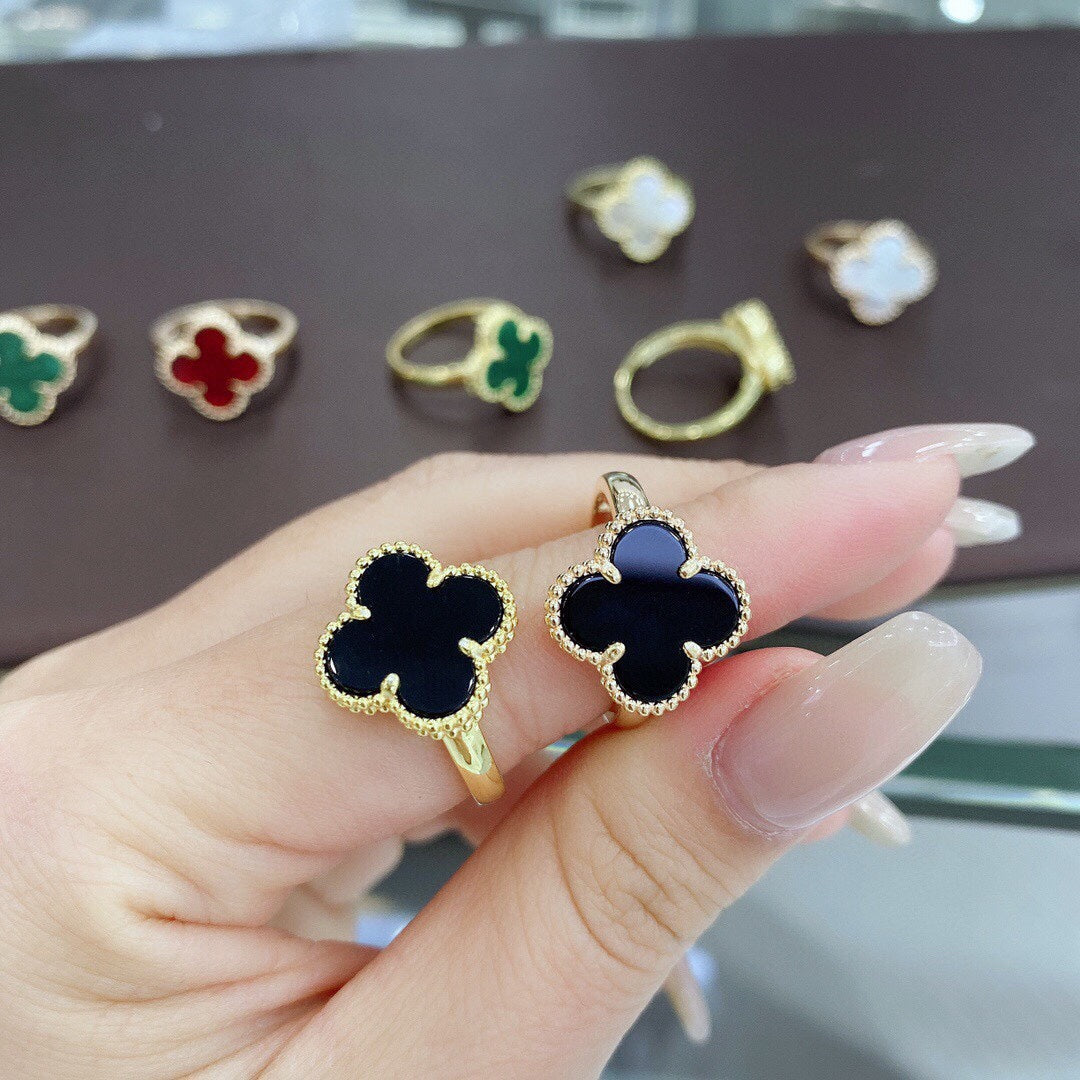 Van Cleef & Arpels Alhambra Clover Ring