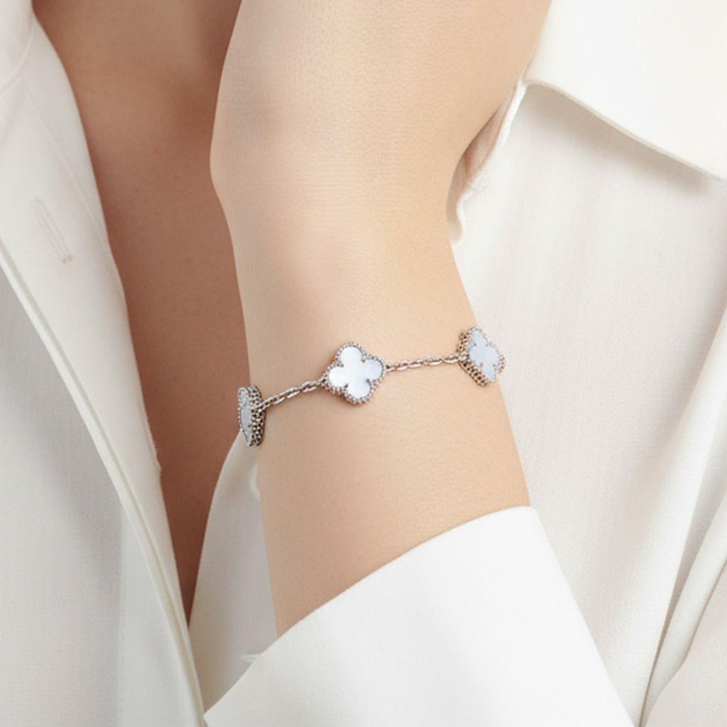 Van Cleef & Arpels Vintage Alhambra Chalcedony Clover Bracelet