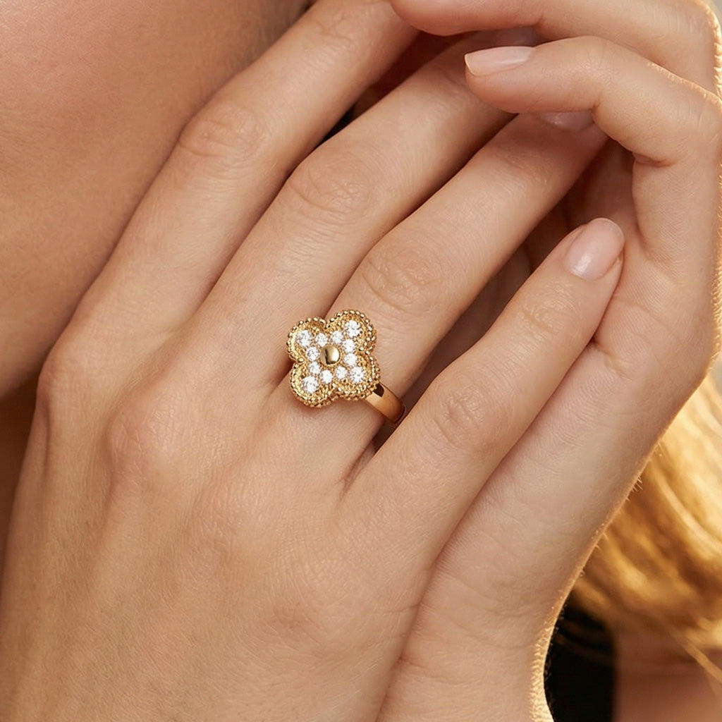 Van Cleef & Arpels Vintage Alhambra Ring